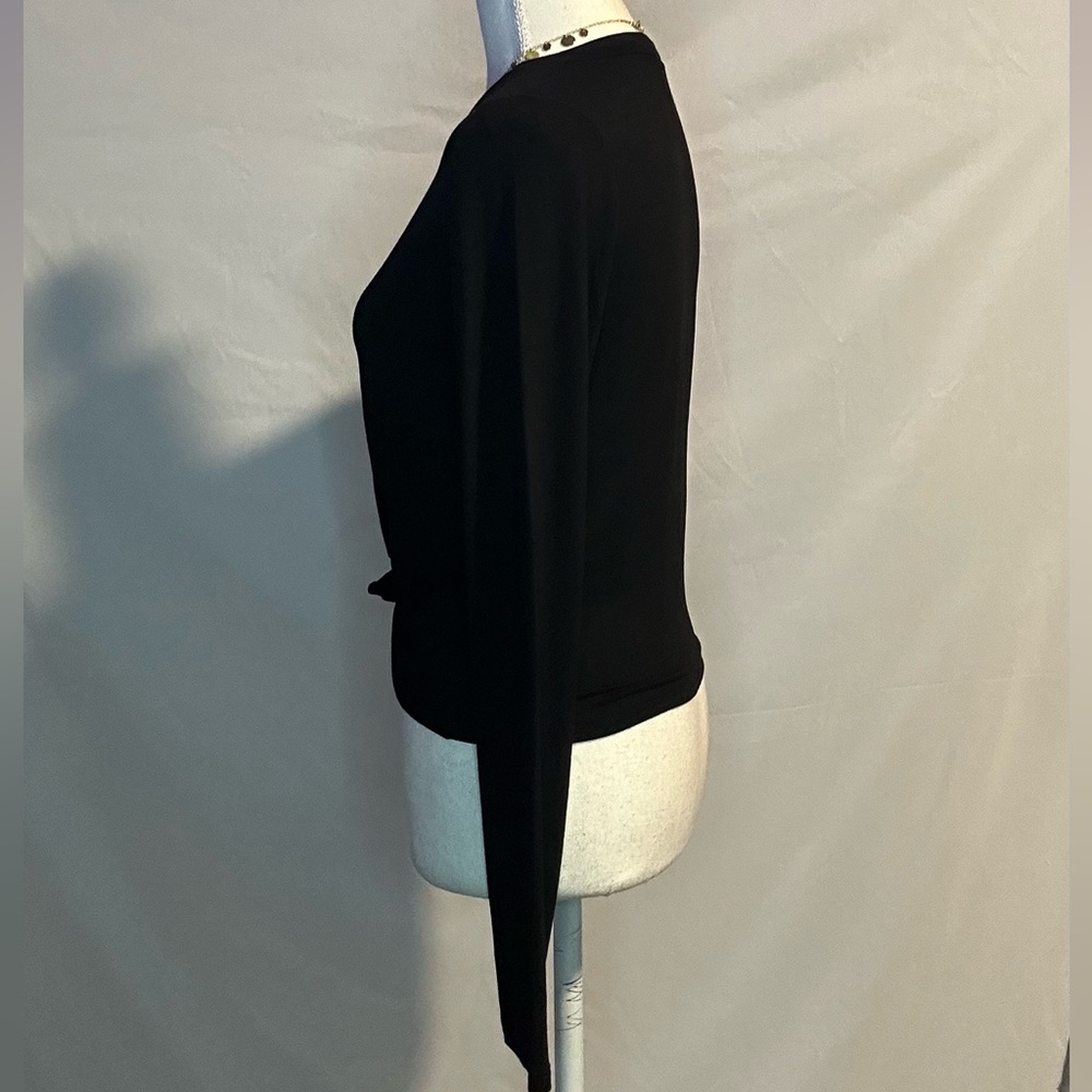 Tops/T-Shirts/Tanks👚 - 2 for $20 or 3 for $30 (Mix & Match) - Picture 4 of 5